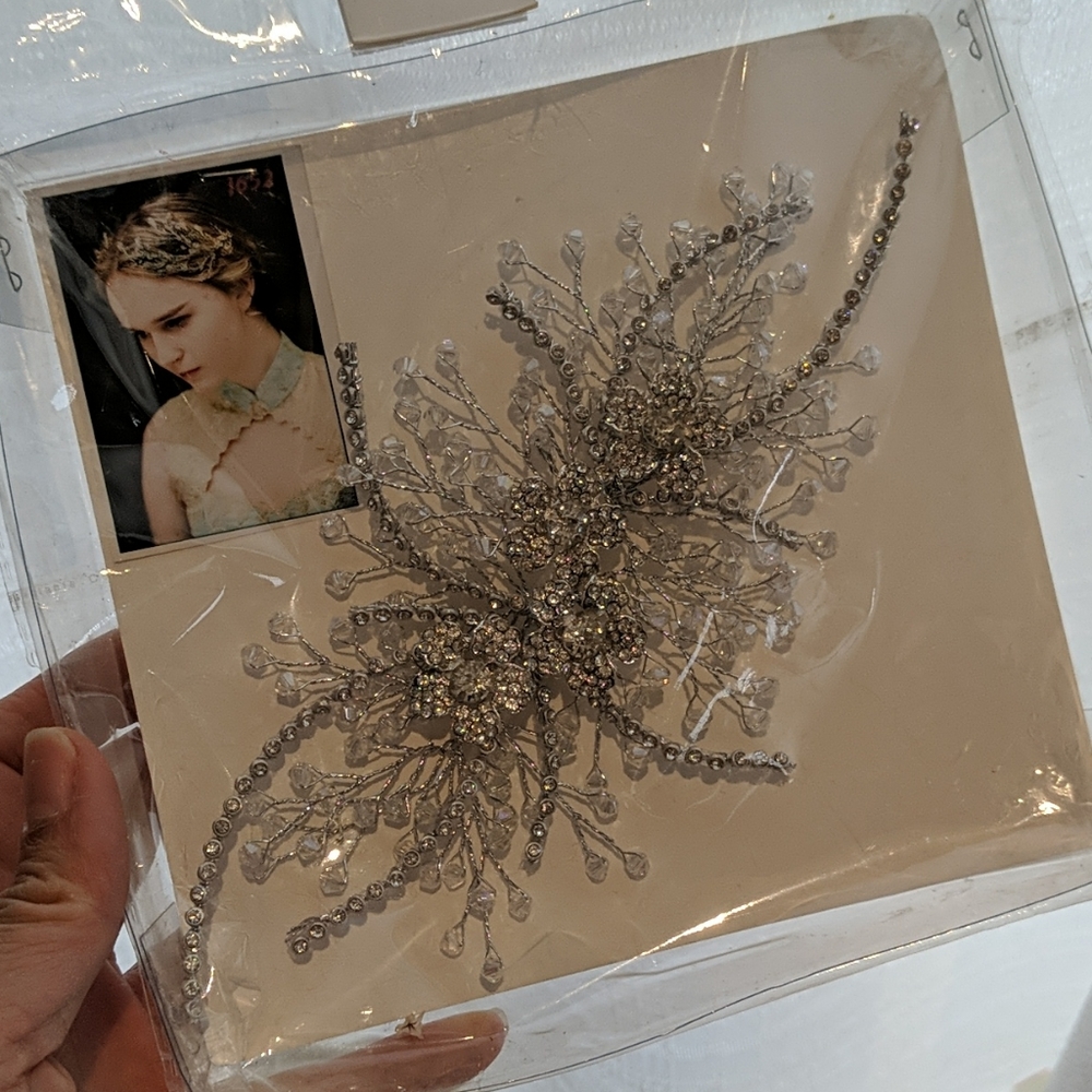 Wedding hair clip